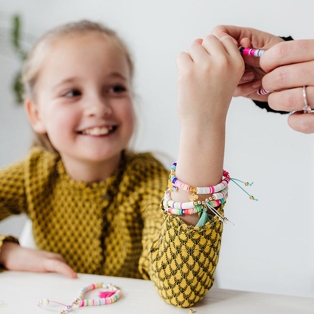 Diseña Y Brilla Haciendo Pulseras de la Suerte