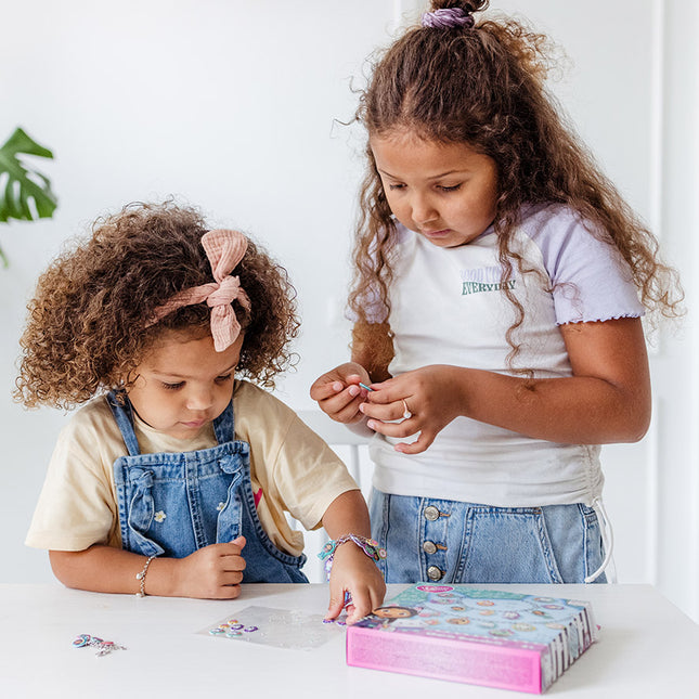 Set de joyería para casa de muñecas de Gabby