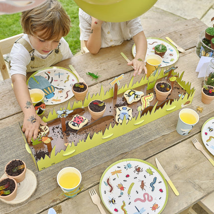 Tablero de aperitivos para insectos