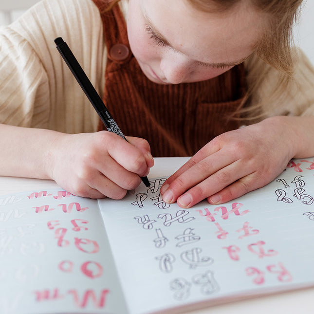 Juego de letras a mano Nanana