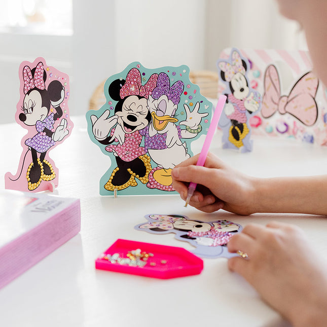 Pintura con diamantes de Minnie Mouse