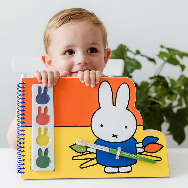 Libro de Pinturas de Miffy