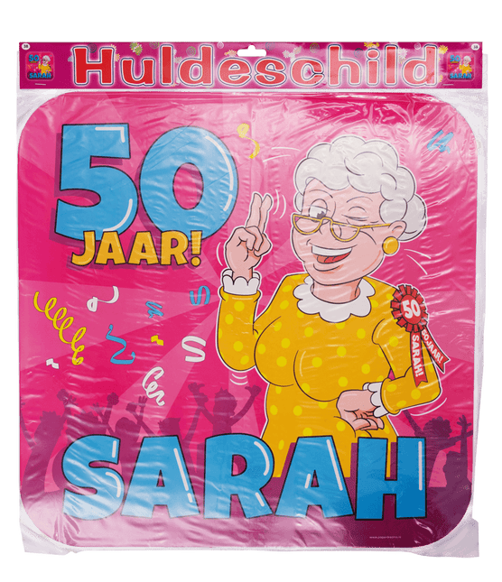 Sarah Signo de Puerta 50 Años Caricatura 50cm