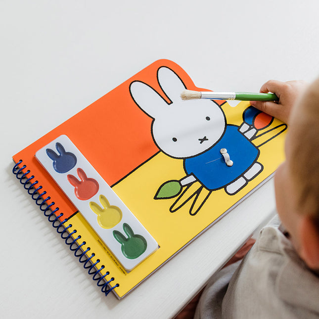 Libro de Pinturas de Miffy