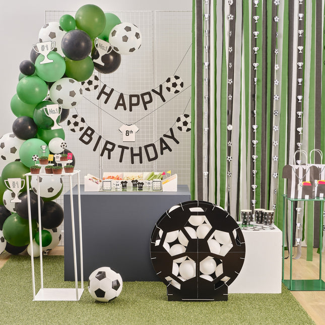 Arco con globos de fútbol